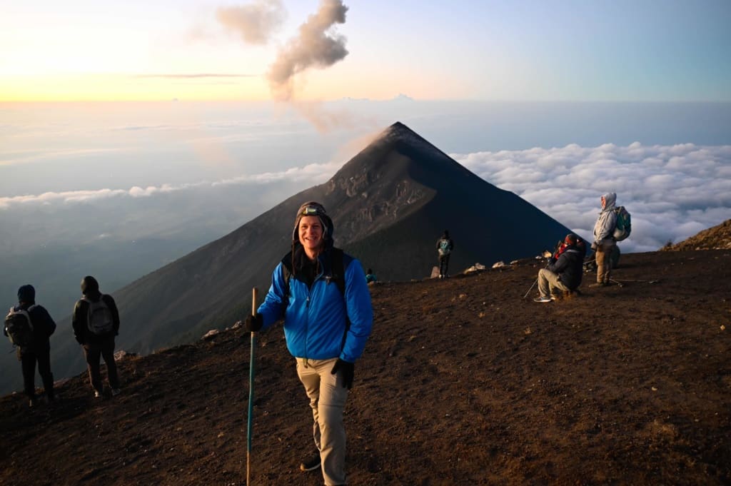 Hiking Acatenango all the way to the rim in the AM