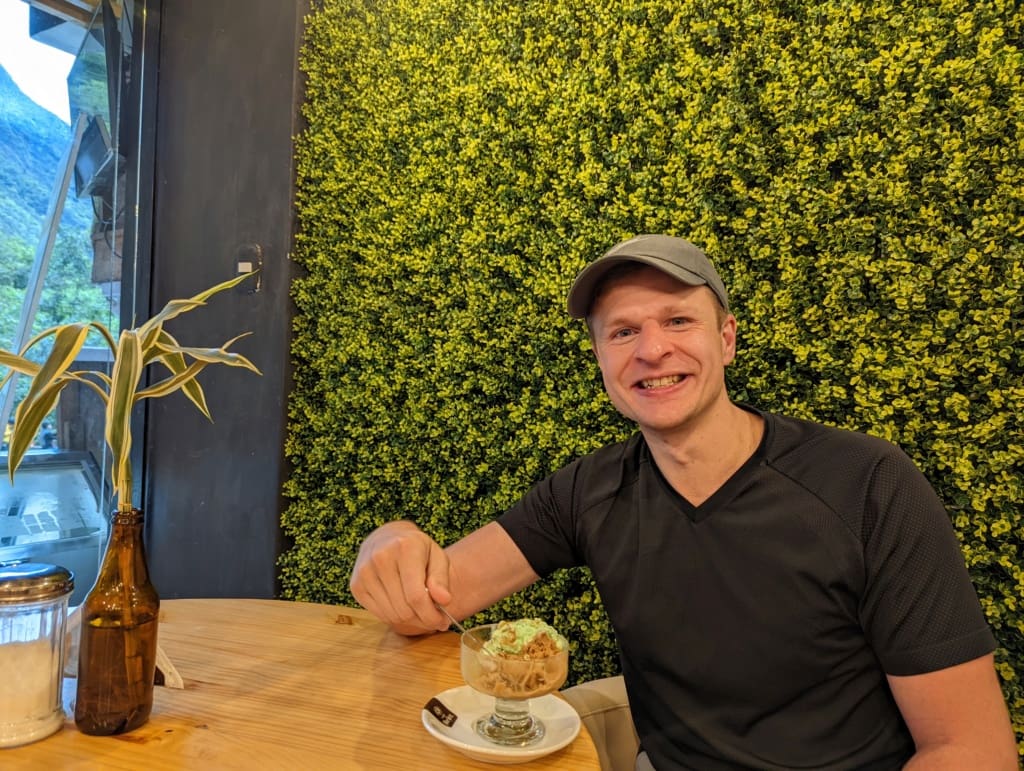 Gelato at Infinite Coffee restaurant in Aguas Calientes