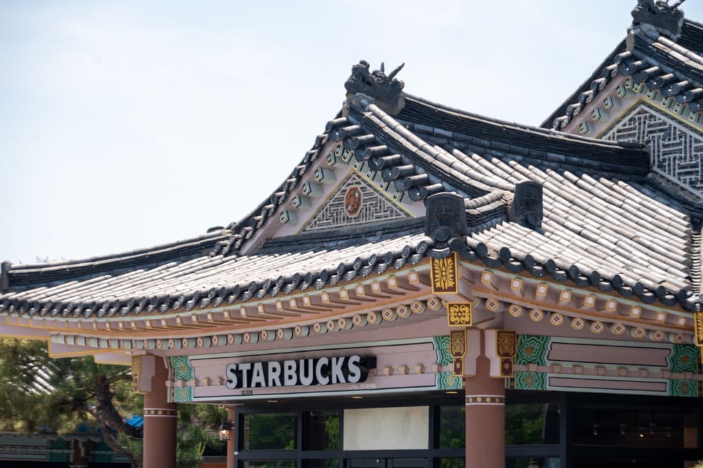 Starbuck's Sign in Gyeongju
