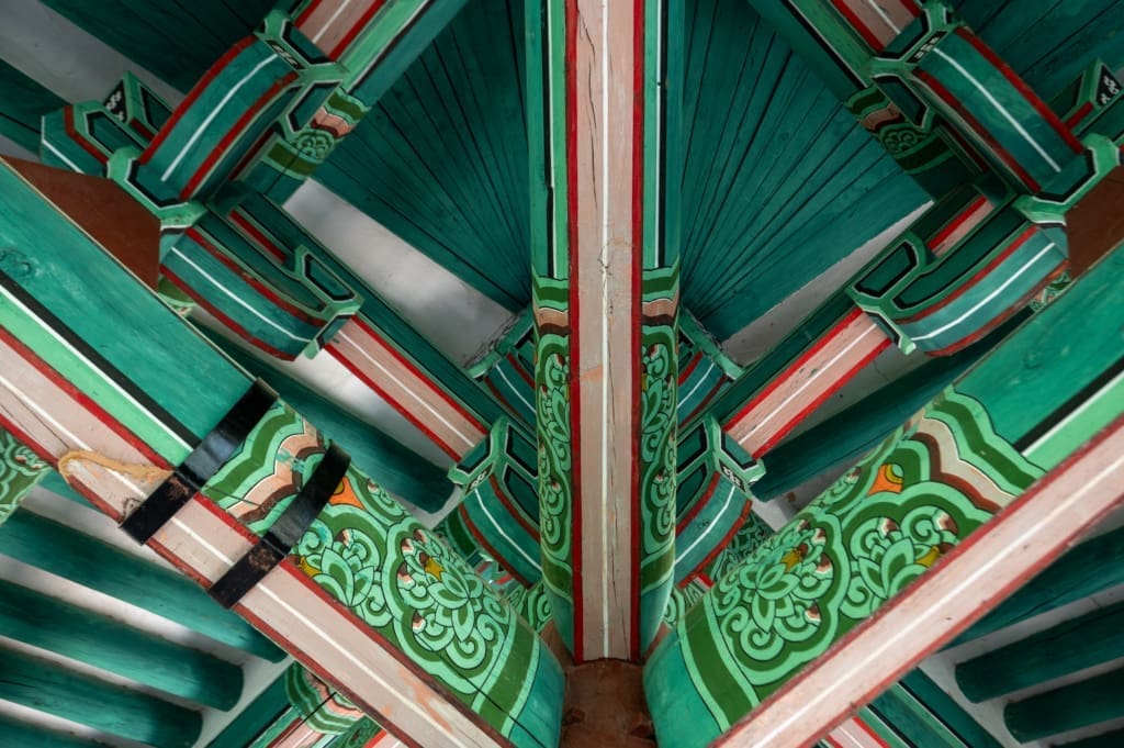 Palace details in Gyeongju